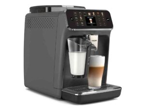 Philips Serie 5500 EP5544/50 im Test: Der leise Alleskönner mit dem pflegeleichten Milchsystem